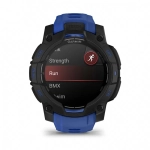 instinct-3-45-mm-amoled-black-z-paskiem-w-kolorze-bolt-blueblack7.webp